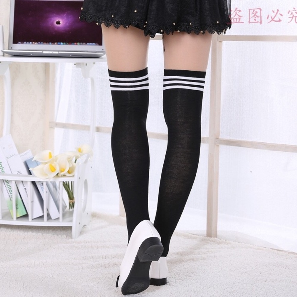 New Black & White Striped Over the Knee High Socks - Picture 5 of 8